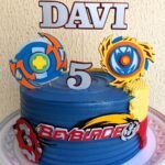 Arquivo topo de bolo beyblade