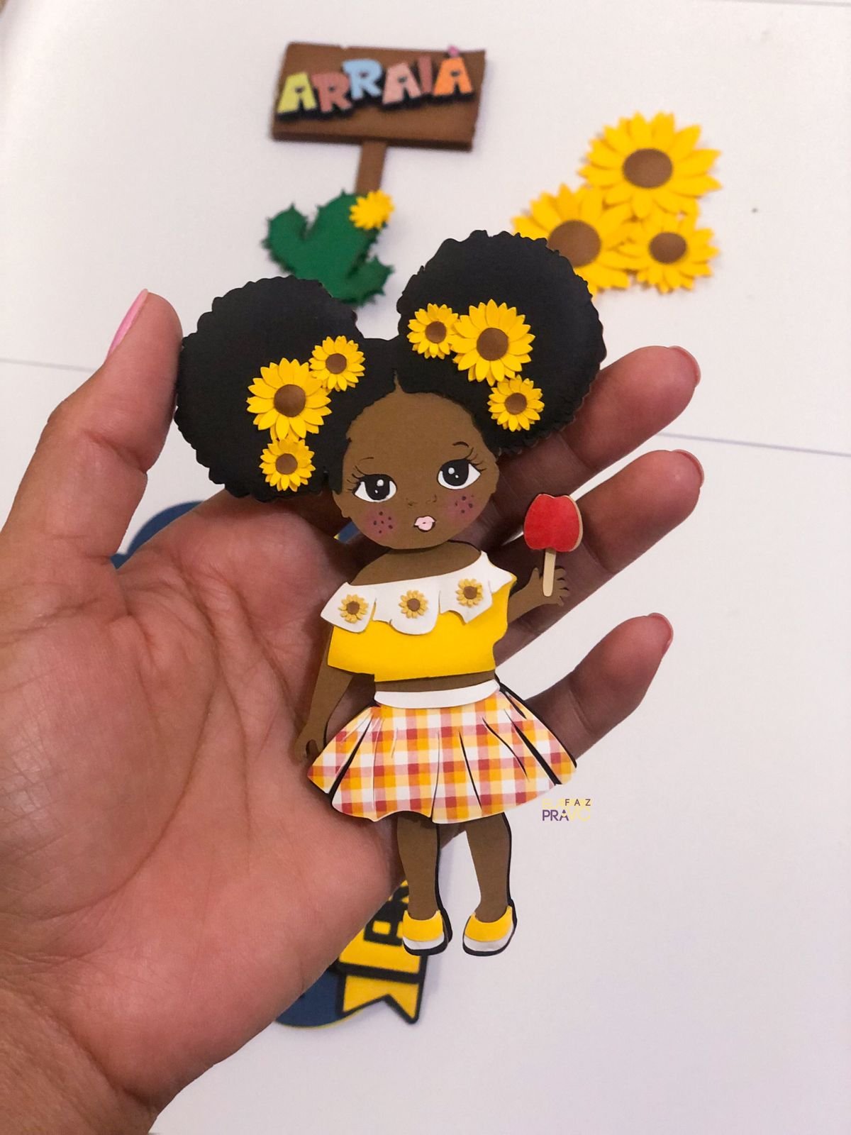 2023 - ELAFAZPRAVC - ARRAIÁ MENINA NEGRA Arquivo Topo Festa Junina Menina Girassol - Imagem 1