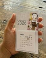 Arquivo Calendário Mini Imã de Geladeira Santinhos 2026 - Imagem 5