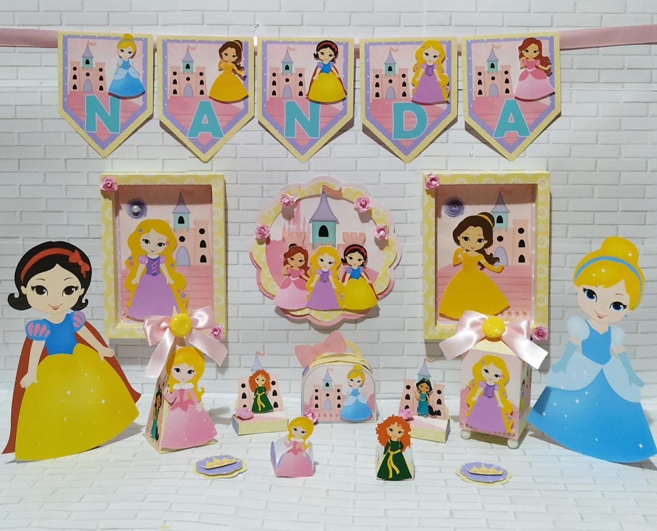 PRINCESAS DISNEY 18 Arquivo de corte Princesas Disney 18 - Imagem 1