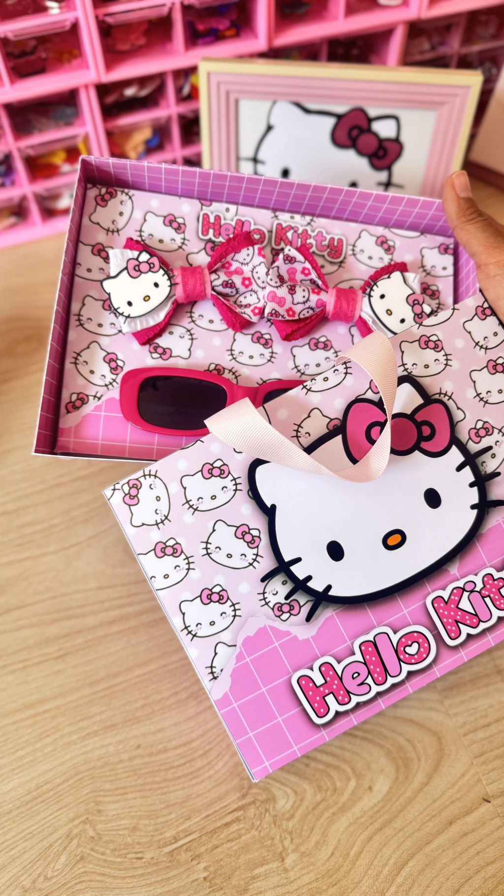 1-MALETINHA HELLO KITTY Arquivo Maletinha Hello Kitty - Imagem 1