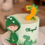 Arquivo Topo de Bolo Dinossauro Menino em Camadas