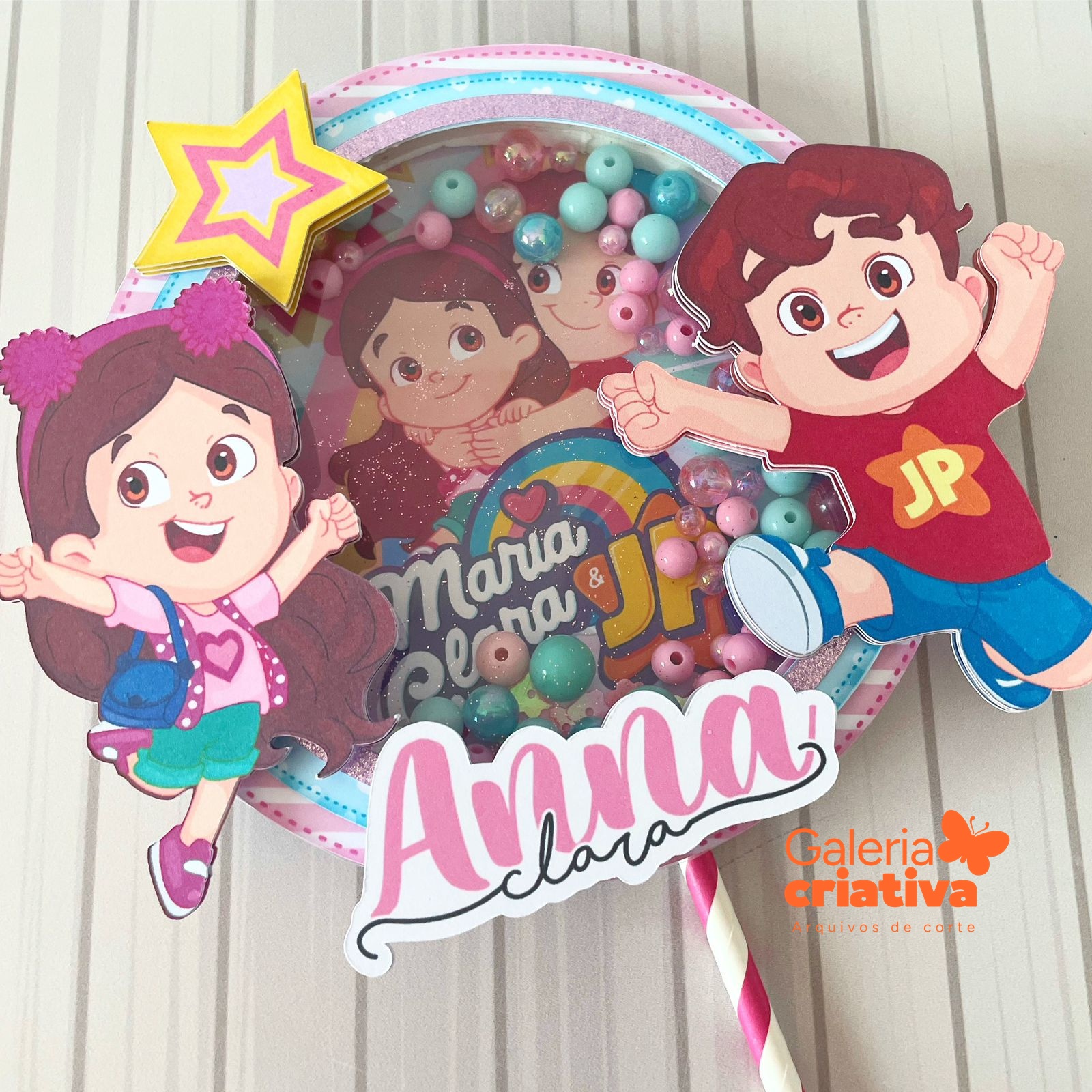 Maria Clara e JP Menina Shaker Arquivo Topo de Bolo Maria Clara e JP Menina Shaker - Imagem 1
