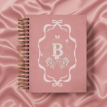 Arquivo Capas Alfabeto 2 (lilas rosa e verde) 2026 - Imagem 7