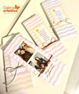 1-BARRA DE CHOCOLATE AMIGOS Arquivo Dia do Amigo Barra de Chocolate Amigos - Editável no Canva - Imagem 1