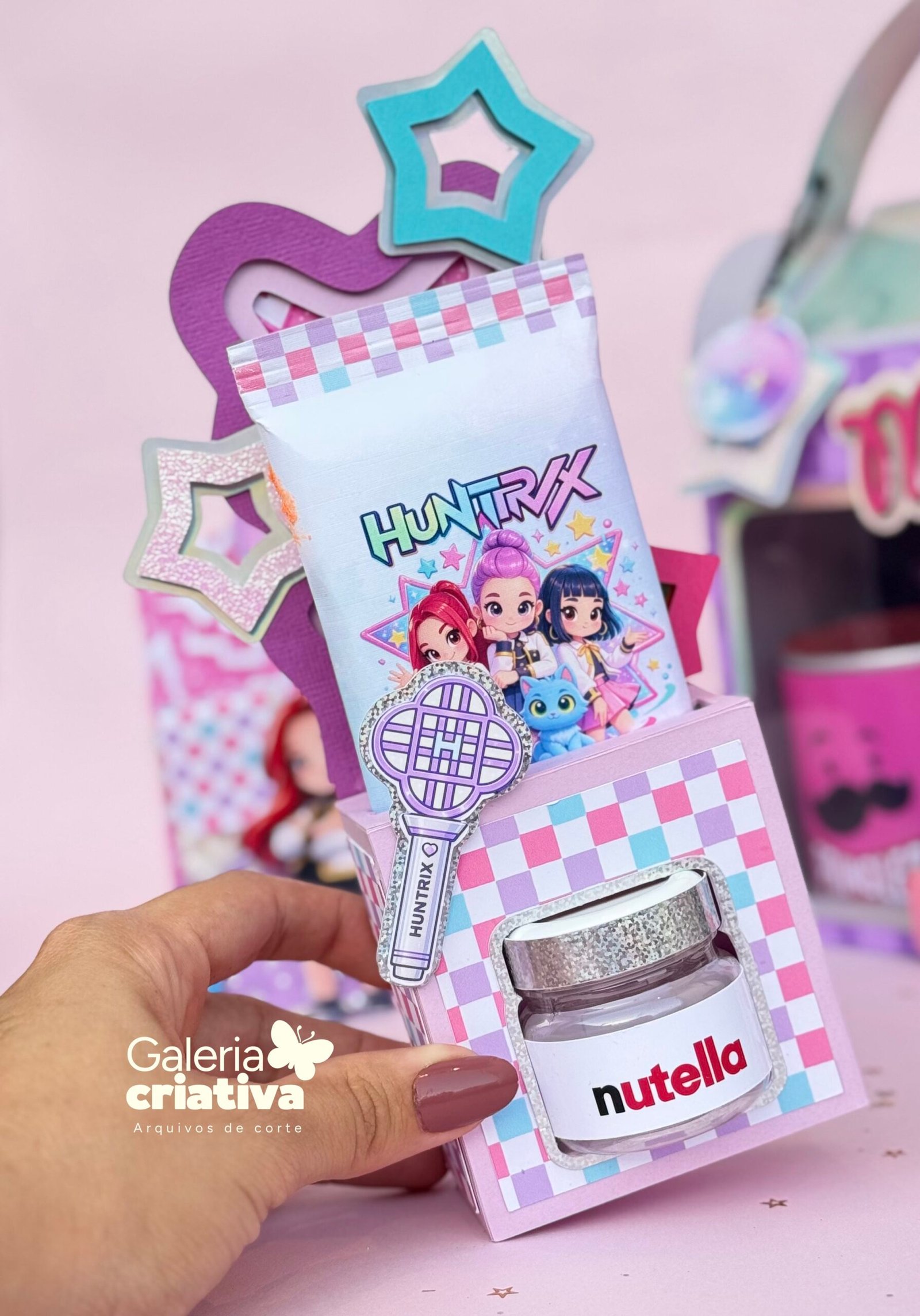 Caixa KitKat e Nutella Nutkat Arquivo Caixa Kit Kat e Nutella Nutkat - Guerreiras do K-pop - Imagem 1